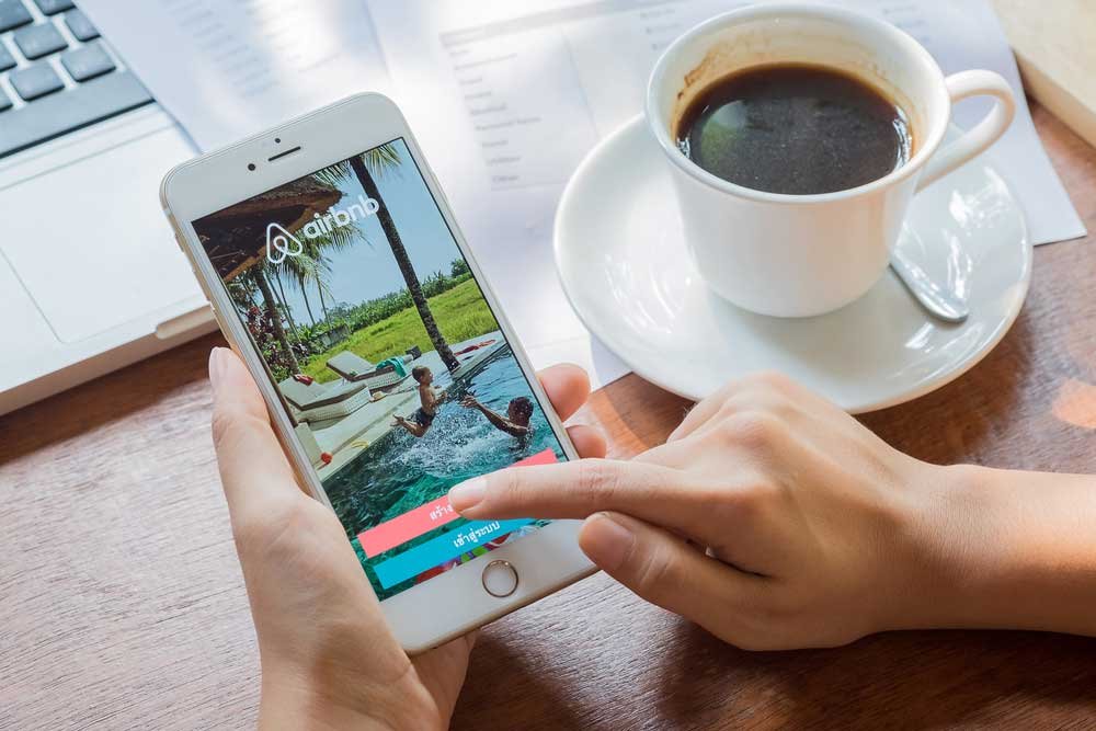 airbnb similar apps