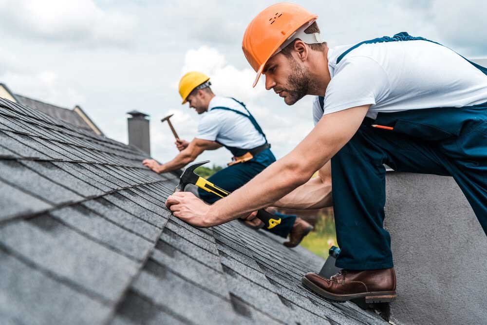 Roof Repair and Replacement Tips for Your Home