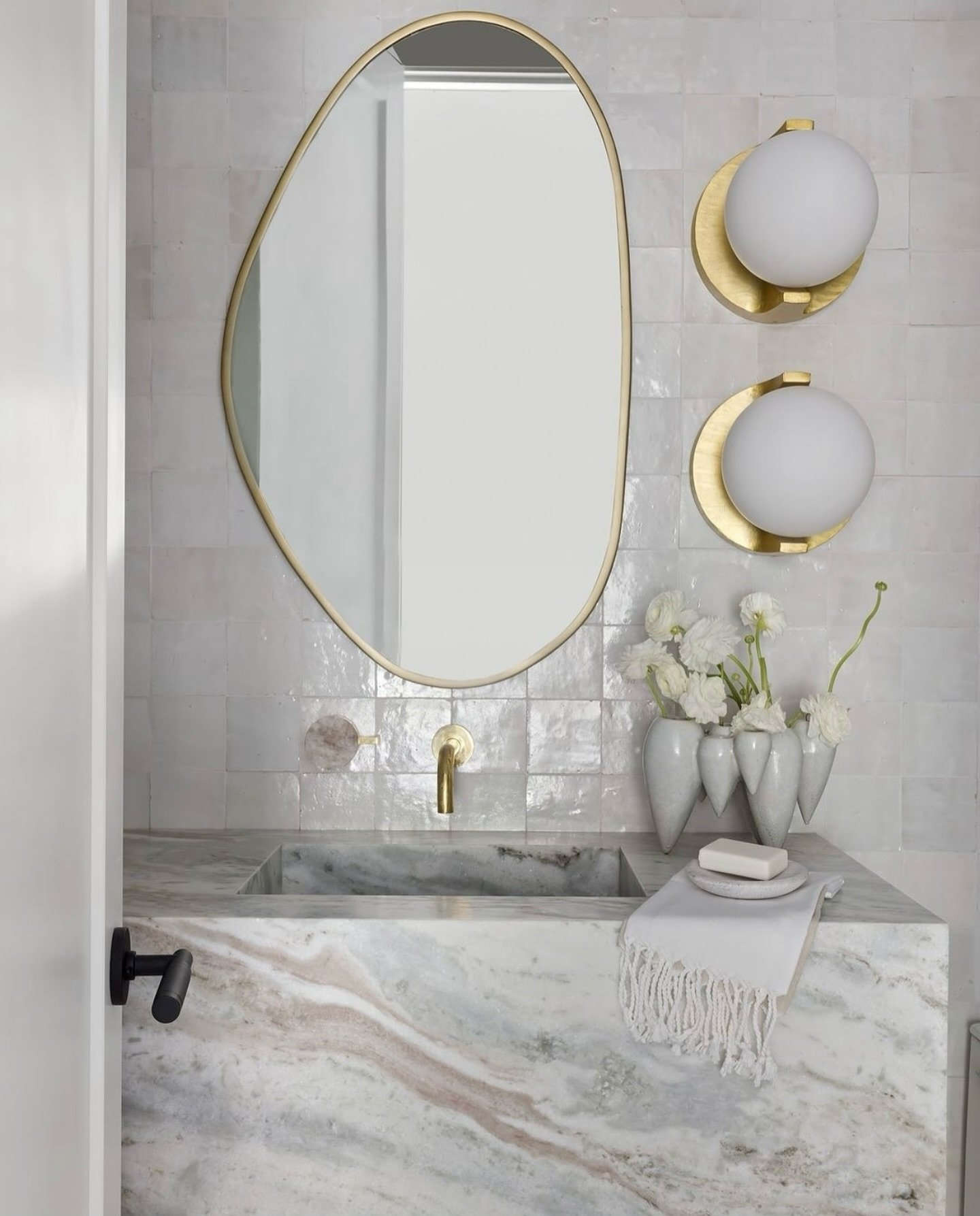 Image: Instagram/lighting_design_company